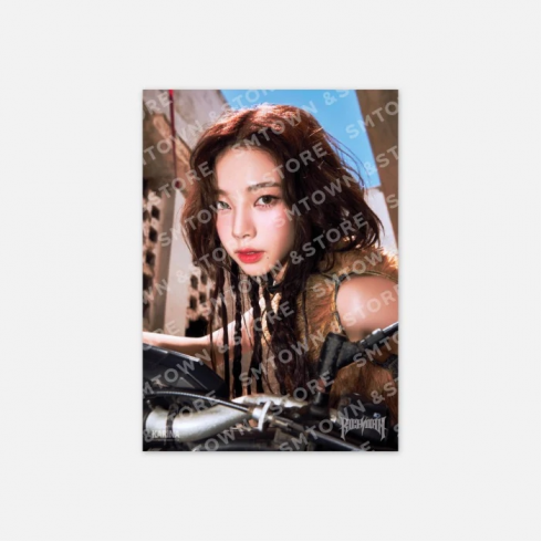 [PRE-ORDER] AESPA
6TH MINI ALBUM 'RICH MAN' OFFICIAL POP-UP MD - A4 PHOTO