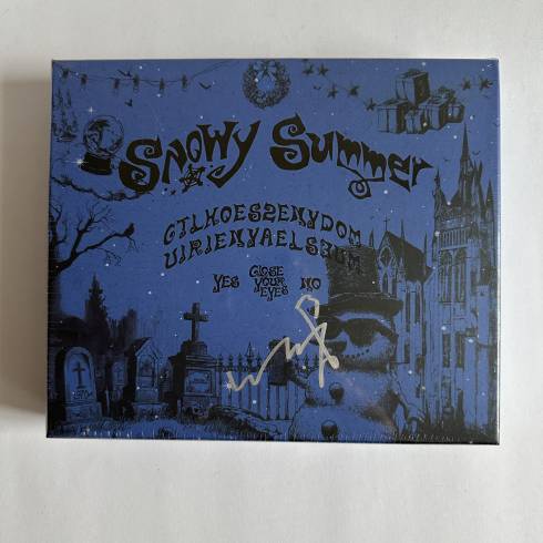 CLOSE YOUR EYES MA JINGXIANG SIGNED
2ND MINI ALBUM 'SNOWY SUMMER' - GHOSTBOARD VERSION