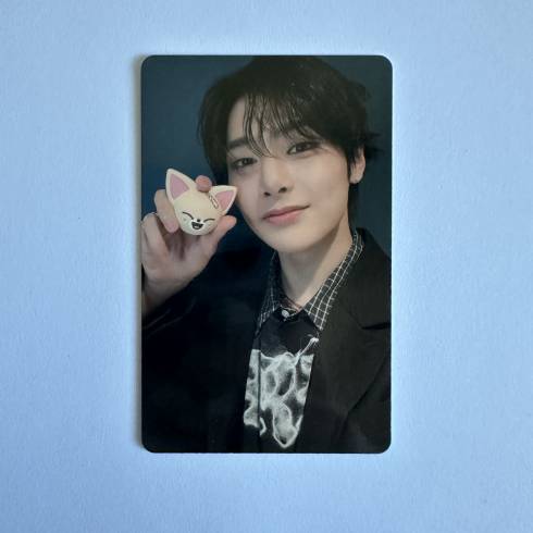 STRAY KIDS
SKZOO TAMAGOTCHI & CASE SET JYP POB PHOTOCARD - I.N