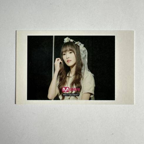GFRIEND
'PARALLEL' MWAVE MEET & GREET POLAROID PHOTOCARD - YUJU