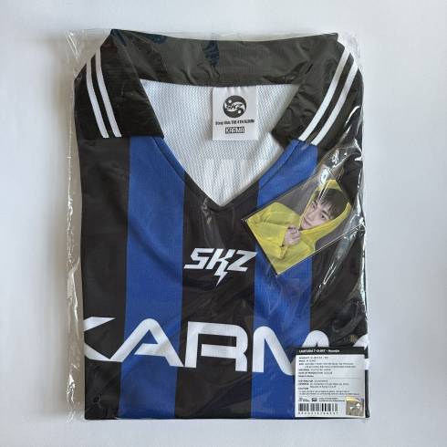 STRAY KIDS
4TH ALBUM 'KARMA' POP-UP STORE MD - UNIFORM T-SHIRT (HYUNJIN)