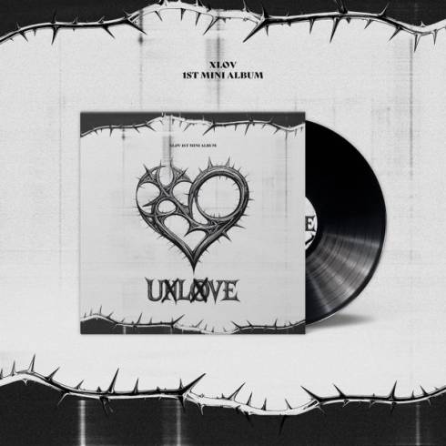 [PRE-ORDER] XLOV -
1ST MINI ALBUM 'UXLXVE' LP