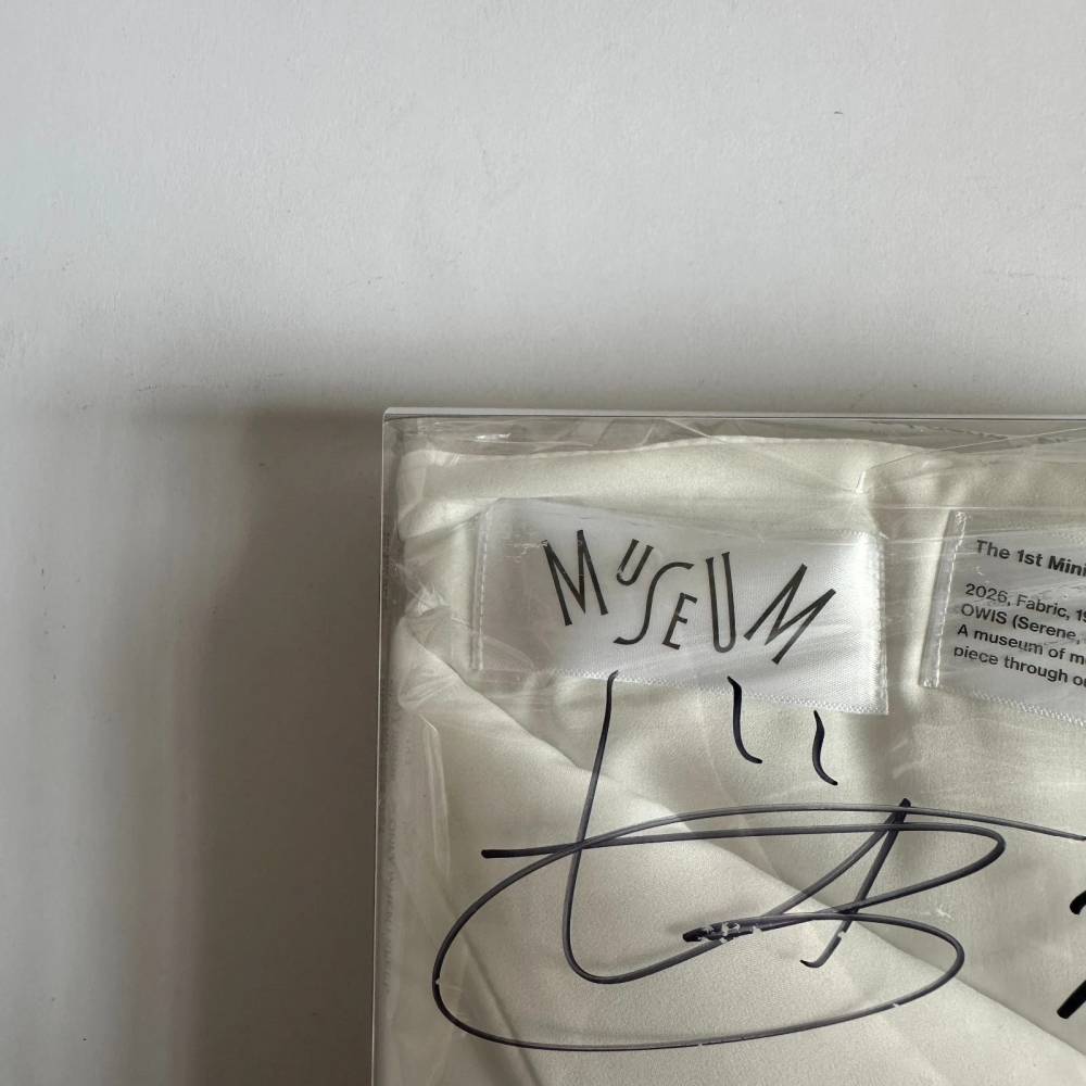 Signed Merchandise