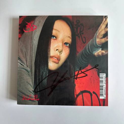 YVES
SIGNED 4TH EP - NAIL (DELUXE VERSION) - VERSION 1