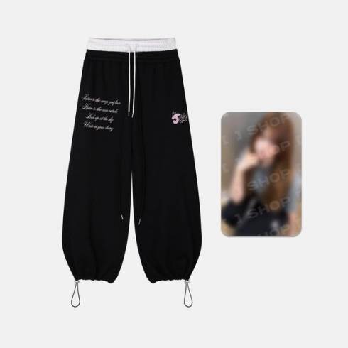 [PRE-ORDER] NMIXX 
'ARTIST LABEL : NMIXX EDITION' JIWOO TRAINING PANTS