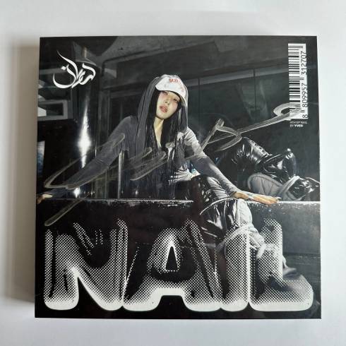 YVES
SIGNED 4TH EP - NAIL (DELUXE VERSION) - VERSION 2
