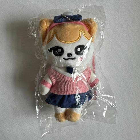 2025 IVE X MINIVE 'SCHOOL MINIVE' POP-UP OFFICIAL MD - MINIVE SCHOOL PLUSH KEYRING (CHEEZ VERSION)