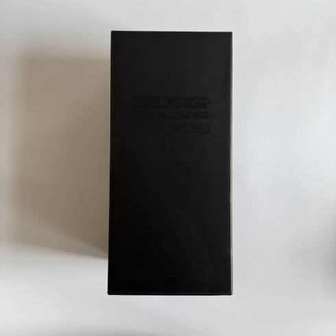 BIGBANG
OFFICIAL 20TH ANNIVERSARY LIGHTSTICK