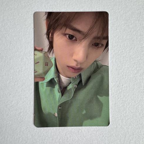 CORTIS -
THE 2ND EP 'GREENGREEN' ALBUM (DICE VERSION) PHOTOCARD - JUHOON