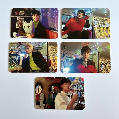 VANNER
DEBUT ALBUM 'OVER THE WORLD' - PHOTOCARD SET