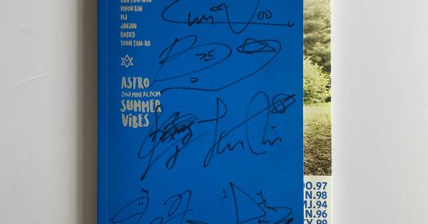 ASTRO SIGNED 2ND MINI ALBUM 