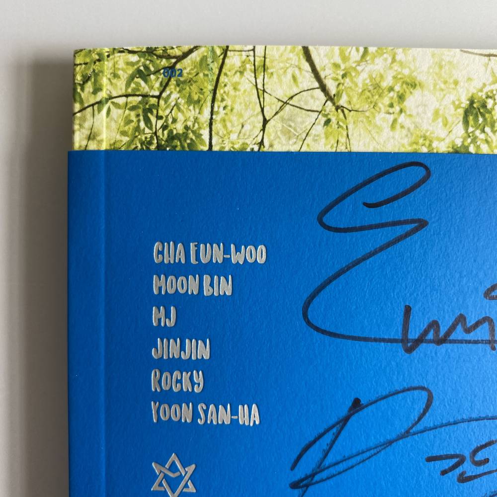 ASTRO SIGNED 2ND MINI ALBUM 