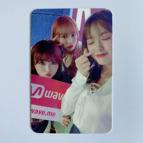 IZ*ONE
2ND MINI ALBUM 'HEART*IZ' MWAVE MEET & GREET PHOTOCARD - VERSION 4