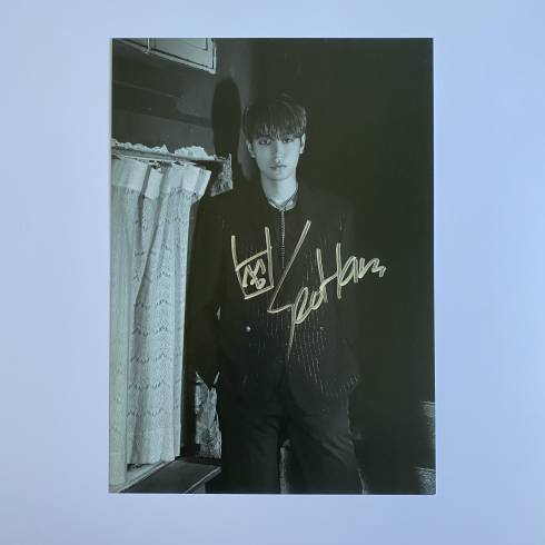 KNK SEOHAM SIGNED
'S/S COLLECTION' OFFICIAL NEW ALBUM PROJECT MINI POSTER (V1)