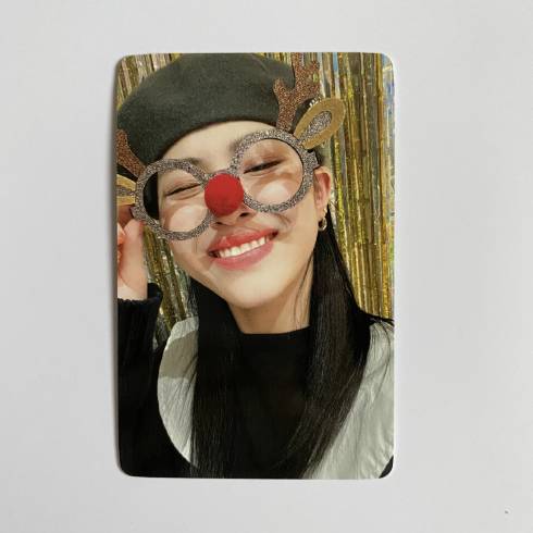 ITZY 
1ST ALBUM 'CRAZY IN LOVE' WITHDRAMA FAN SIGN VIDEO CALL EVENT 6 PHOTOCARD - RYUJIN