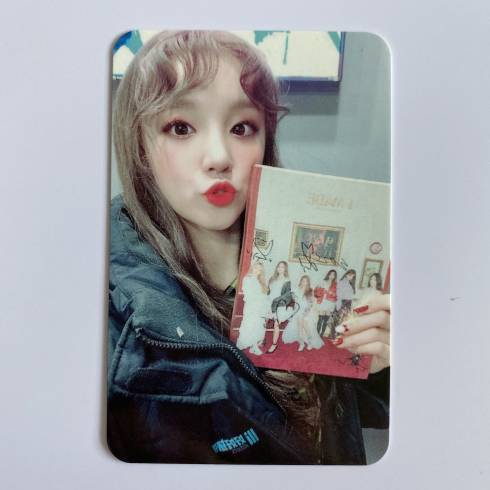 (G)I-DLE
'I MADE' OFFICIAL MWAVE MEET & GREET PHOTOCARD - YUQI