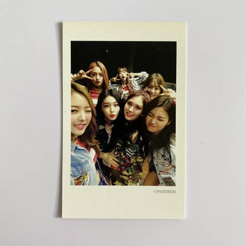 I.O.I
1ST SINGLE ALBUM 'WHATTA MAN' MWAVE MEET & GREET POLAROID PHOTOCARD