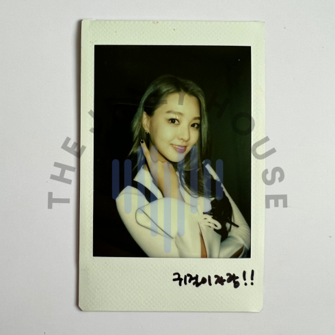 BERRY GOOD SEHYUNG 
ONE-OF-A-KIND UNRELEASED POLAROID (V4)