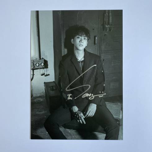 KNK INSEONG SIGNED
'S/S COLLECTION' OFFICIAL NEW ALBUM PROJECT MINI POSTER
