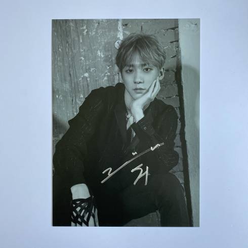 KNK JIHUN SIGNED
'S/S COLLECTION' OFFICIAL NEW ALBUM PROJECT MINI POSTER
