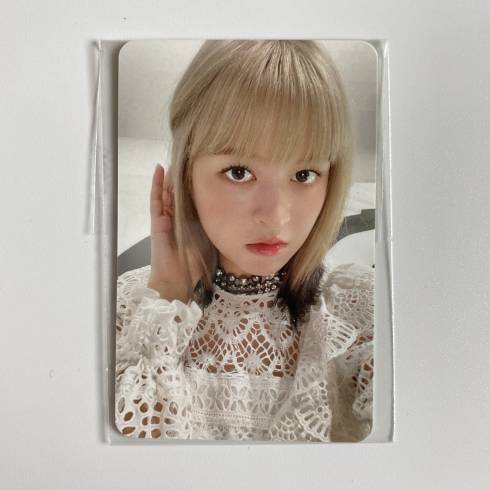 NMIXX 
2ND SINGLE ALBUM 'ENTWURF' FANSIGN EVENT PHOTOCARD - LILY