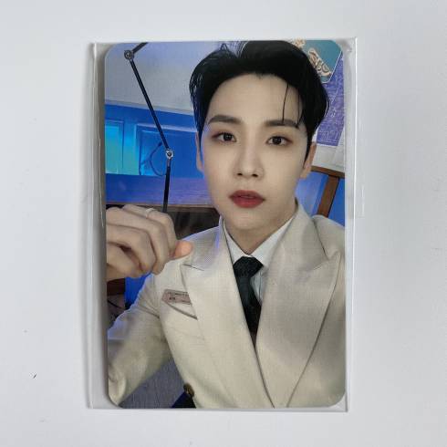 AB6IX 
5TH SINGLE 'A TO B' HELLO82 POB EXCLUSIVE PHOTOCARD - WOONG