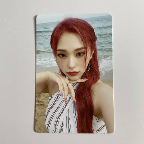 DREAMCATCHER
 2ND SPECIAL ALBUM 'SUMMER HOLIDAY' NORMAL EDITION PHOTOCARD - GAHYEON 