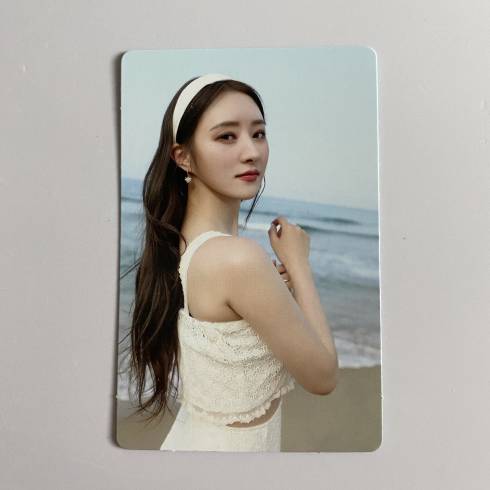 DREAMCATCHER
2ND SPECIAL ALBUM 'SUMMER HOLIDAY' NORMAL EDITION PHOTOCARD - SUA