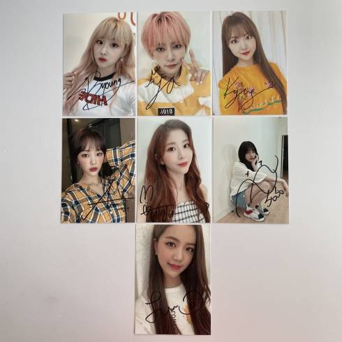GWSN SIGNED
'THE PARK IN THE NIGHT - GIRLS IN THE PARK' EVENT EXCLUSIVE PHOTO