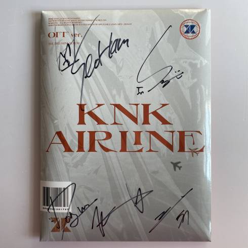 KNK SIGNED
3RD MINI ALBUM 'AIRLINE' - OFF VERSION